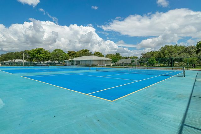 10124 45th Avenue S 410, Boynton Beach, FL 33436