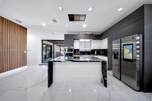 1550 SW 89th Ct 0, Miami, FL 33174