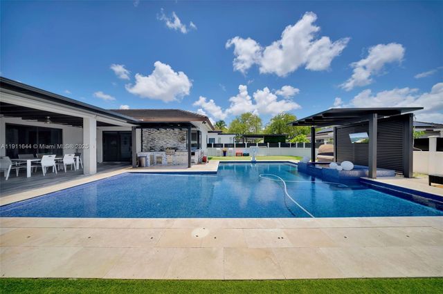 1550 SW 89th Ct 0, Miami, FL 33174