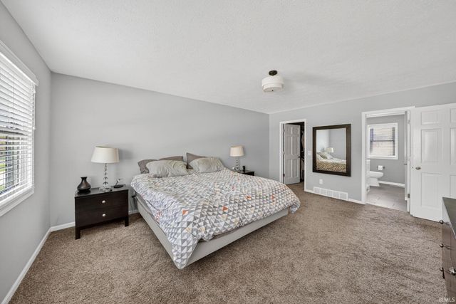 15610 Durham Way, Granger, IN 46530
