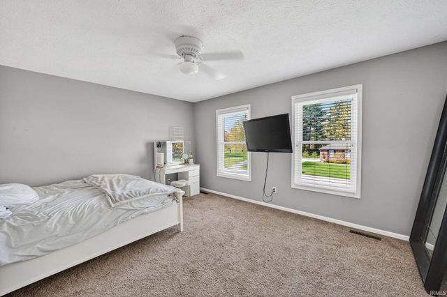 15610 Durham Way, Granger, IN 46530