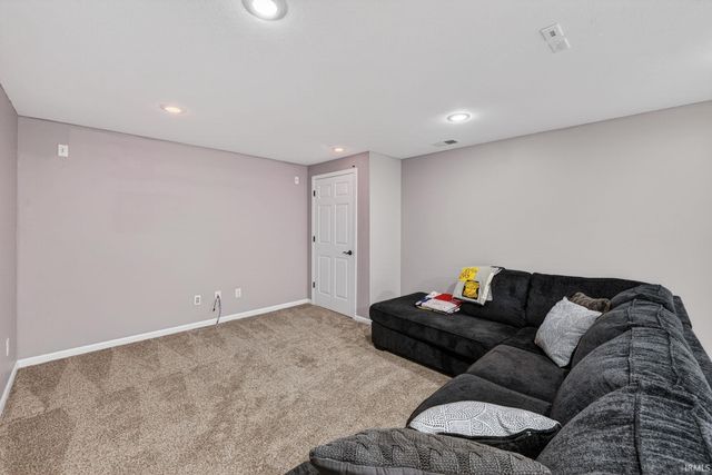 15610 Durham Way, Granger, IN 46530