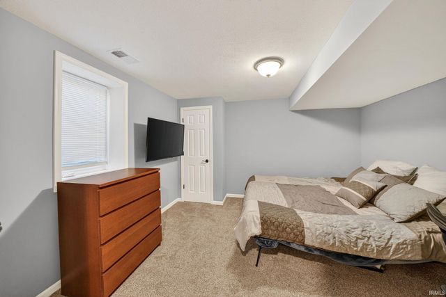 15610 Durham Way, Granger, IN 46530
