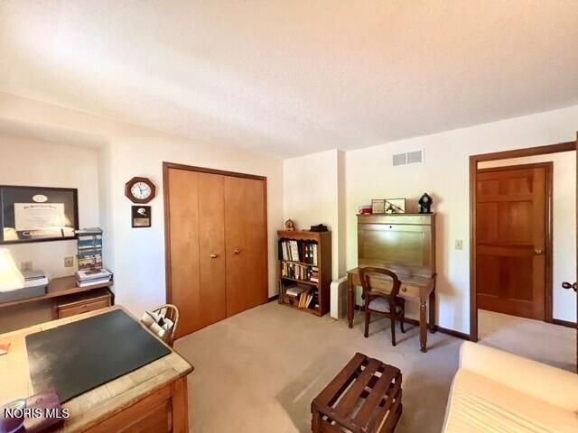 526 Kitlou Court, Holland, OH 43528