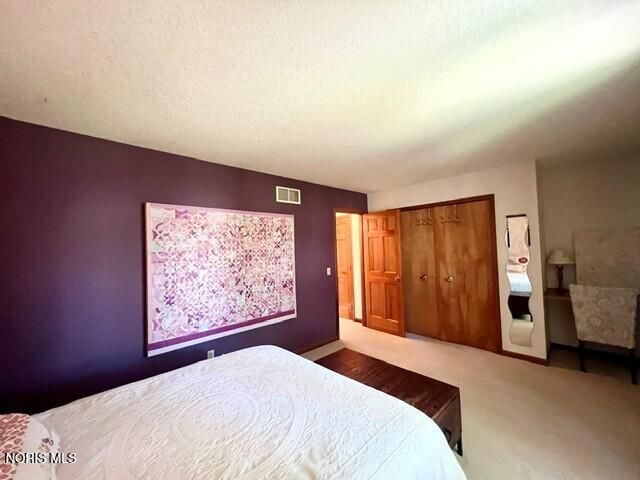 526 Kitlou Court, Holland, OH 43528