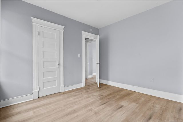 33 Albert Place, Waterbury, CT 06702