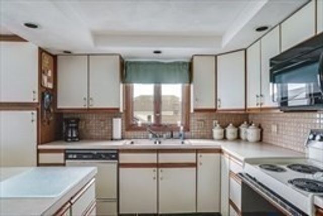 59 Atlantic Ave. 4, Salisbury, MA 01952