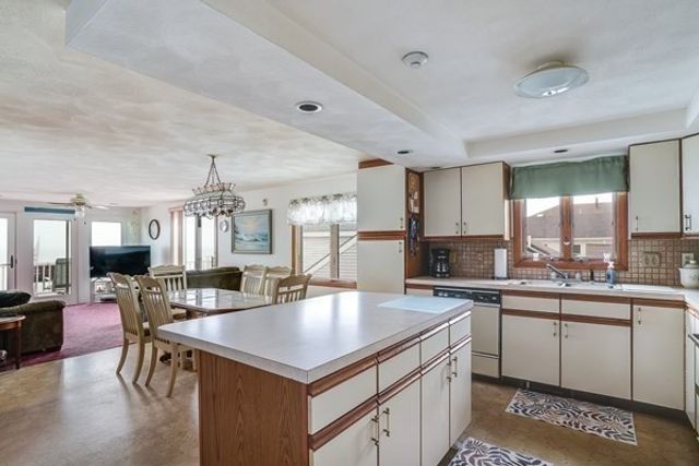 59 Atlantic Ave. 4, Salisbury, MA 01952