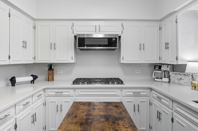 300 E Main Street, Whitesboro, TX 76273