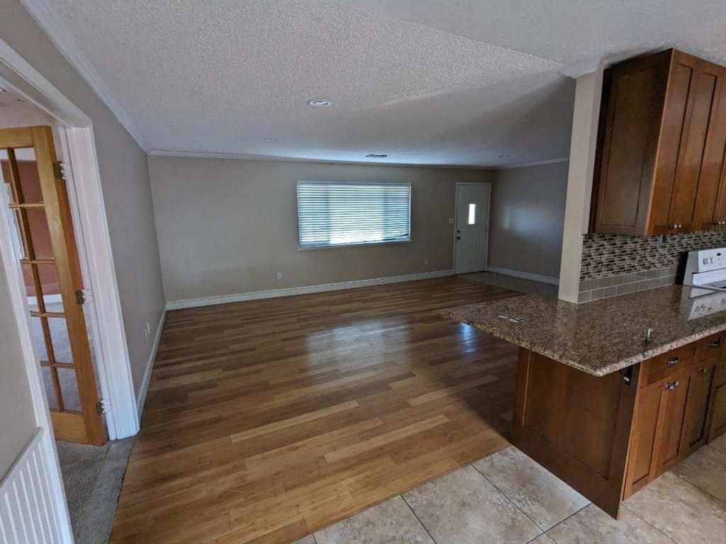 Image 10 of property listing at 10383 Jalapa Way, La Grange, CA 95329