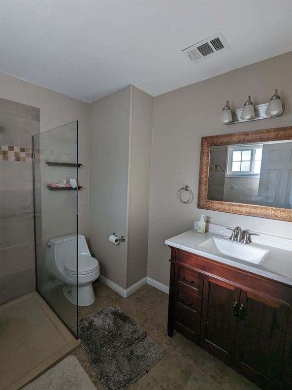 Image 16 of property listing at 10383 Jalapa Way, La Grange, CA 95329