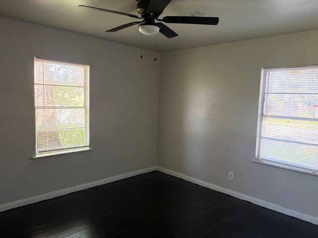 5782 Belcrest Street, Houston, TX 77033