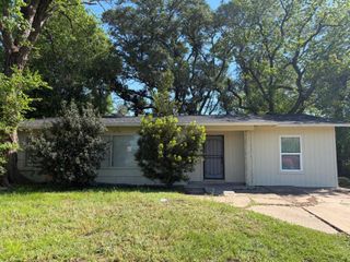 5782 Belcrest Street, Houston, TX 77033