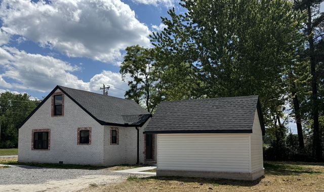 3313 McMinnville Hwy, Manchester, TN 37355