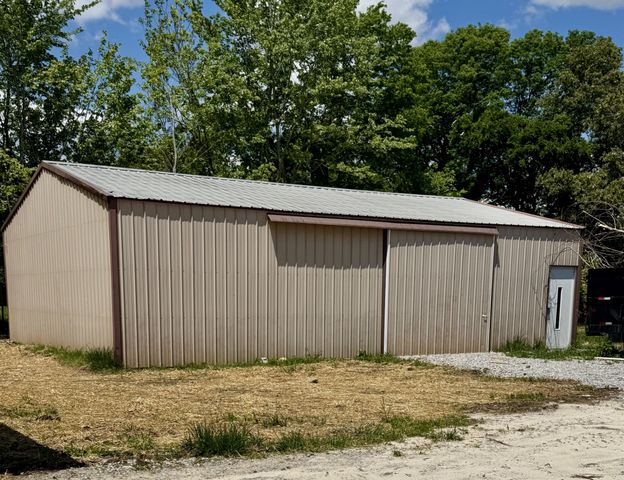 3313 McMinnville Hwy, Manchester, TN 37355