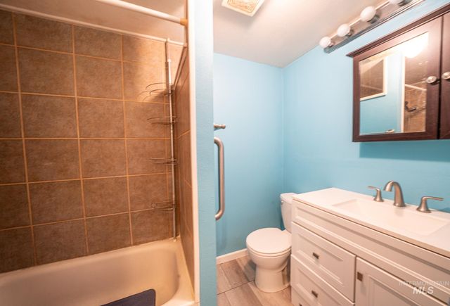710 S D Street, Grangeville, ID 83530