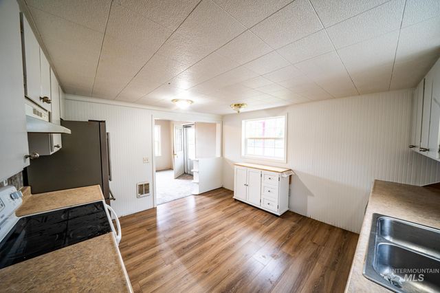 710 S D Street, Grangeville, ID 83530