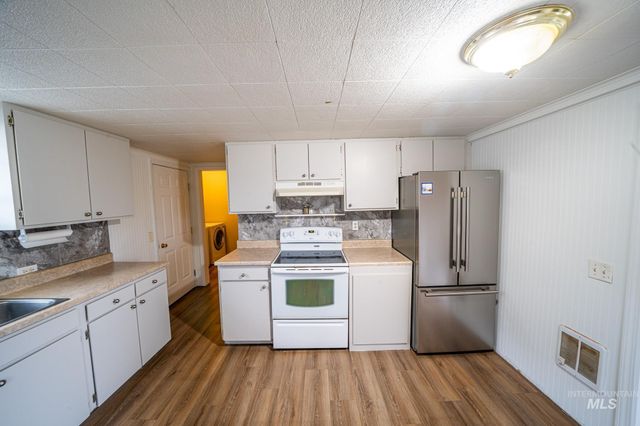710 S D Street, Grangeville, ID 83530