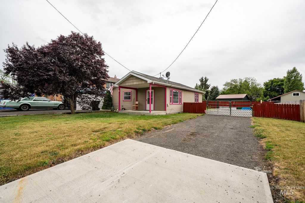 710 S D Street, Grangeville, ID 83530