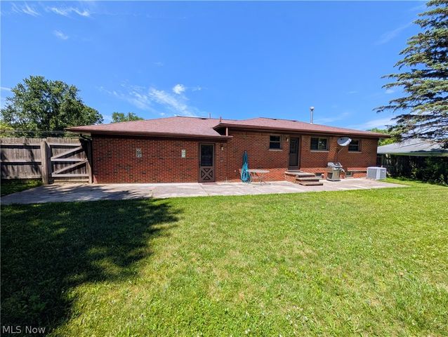 3960 Marie Drive, Brunswick, OH 44212