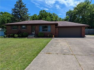 3960 Marie Drive, Brunswick, OH 44212