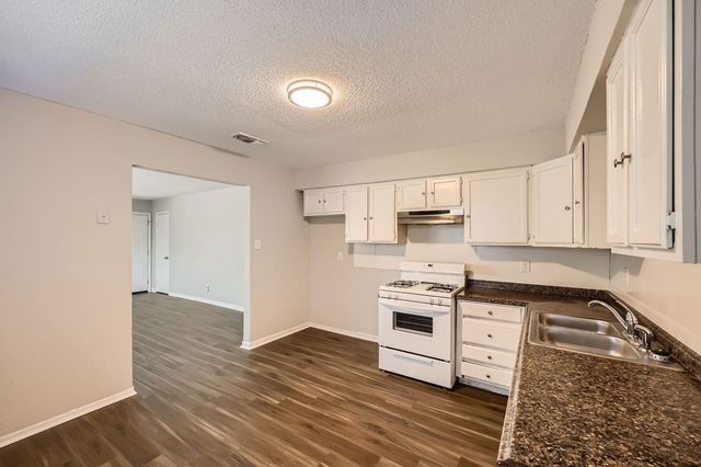 1018 S Murray Street, Mckinney, TX 75069