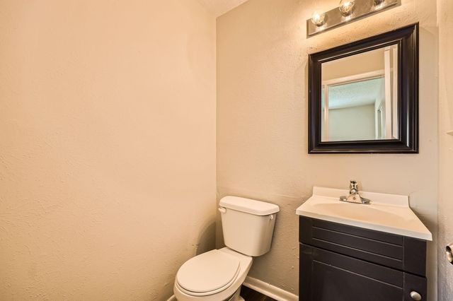 1018 S Murray Street, Mckinney, TX 75069