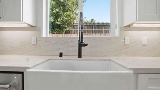 9391 Los Coches Road, Lakeside, CA 92040