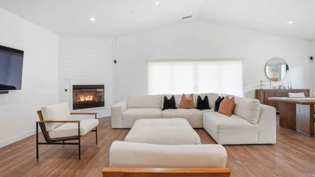 9391 Los Coches Road, Lakeside, CA 92040