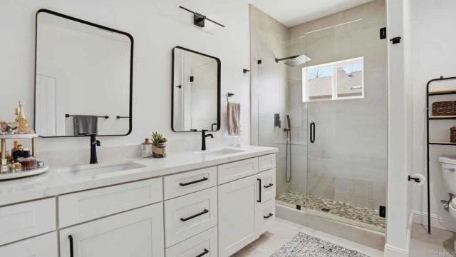 9391 Los Coches Road, Lakeside, CA 92040