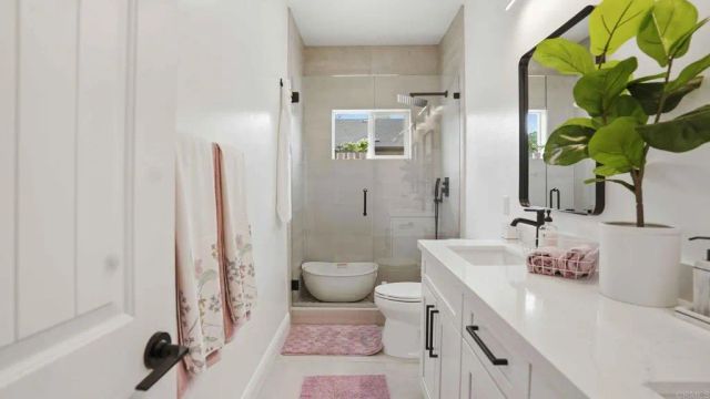 9391 Los Coches Road, Lakeside, CA 92040