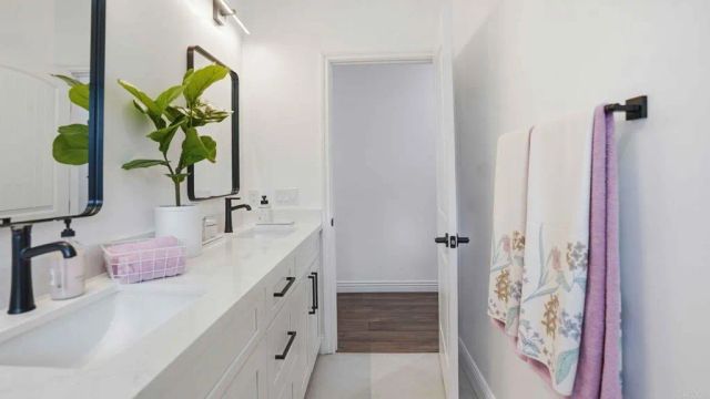 9391 Los Coches Road, Lakeside, CA 92040