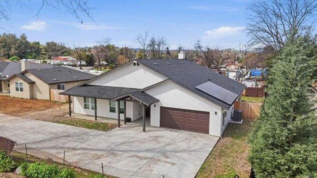 9391 Los Coches Road, Lakeside, CA 92040