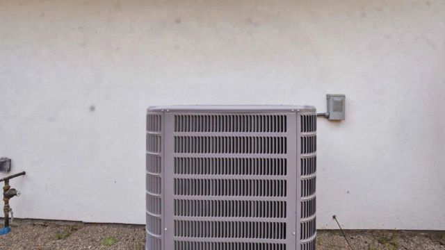 9391 Los Coches Road, Lakeside, CA 92040