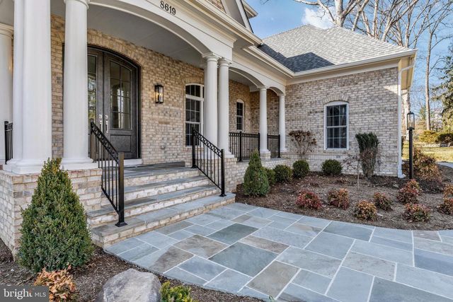8619 REDWOOD, Vienna, VA 22180