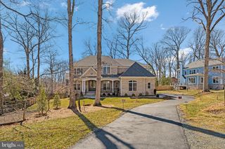 8619 REDWOOD, Vienna, VA 22180