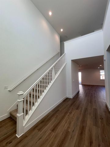 9097 Black Opal Cir, Roseville, CA 95747