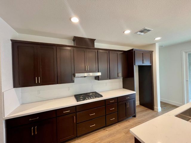 9097 Black Opal Cir, Roseville, CA 95747