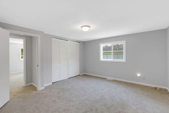 52 Deerpath Road, Deer Park, IL 60010