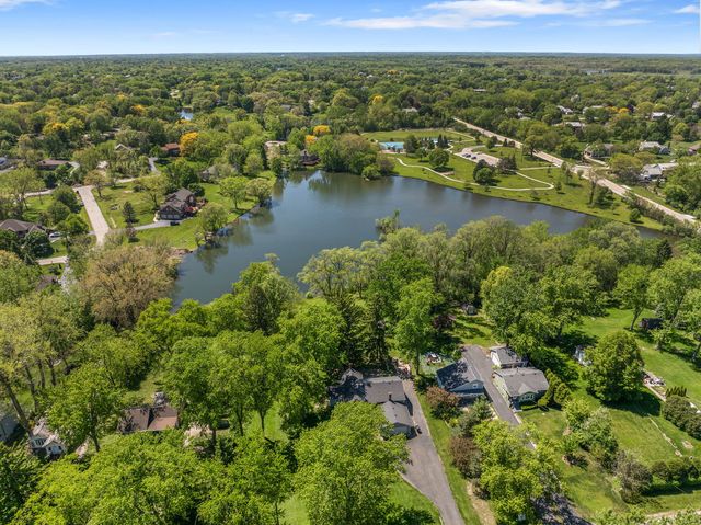 52 Deerpath Road, Deer Park, IL 60010