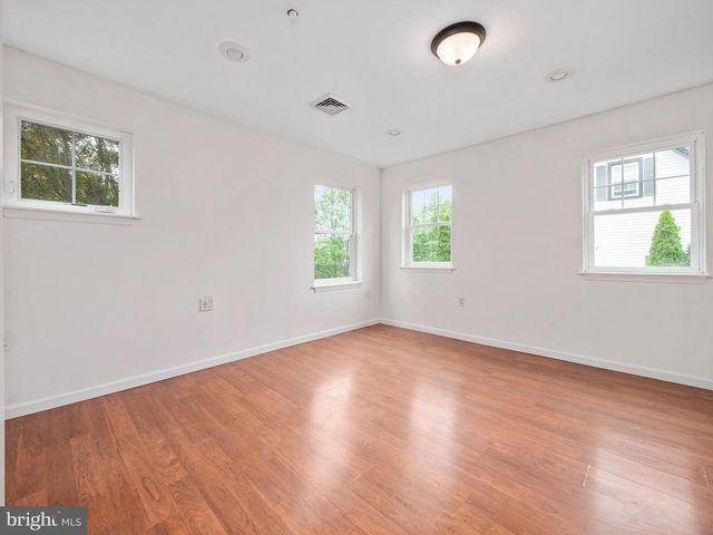 408 SUMMIT AVE, Fort Washington, PA 19034