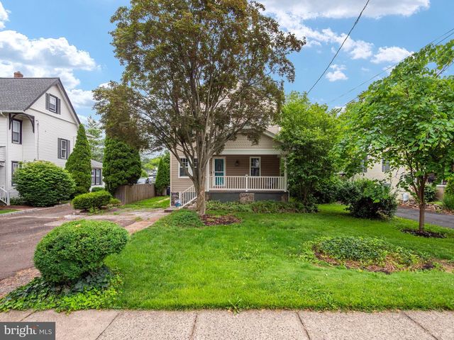 408 SUMMIT AVE, Fort Washington, PA 19034
