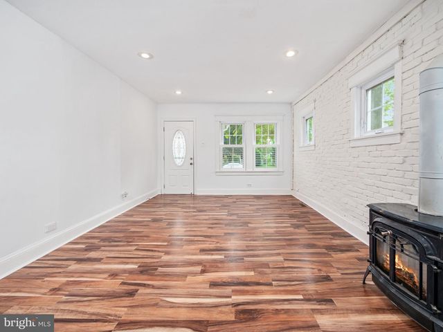 408 SUMMIT AVE, Fort Washington, PA 19034