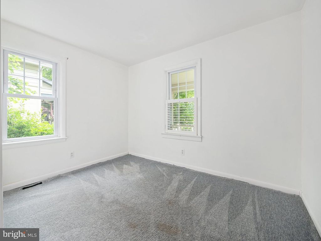 408 SUMMIT AVE, Fort Washington, PA 19034