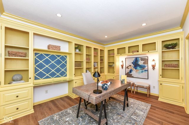 1001 Arrowwood Drive, Carmel, IN 46033