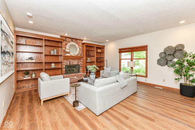 1001 Arrowwood Drive, Carmel, IN 46033