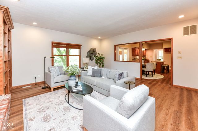 1001 Arrowwood Drive, Carmel, IN 46033
