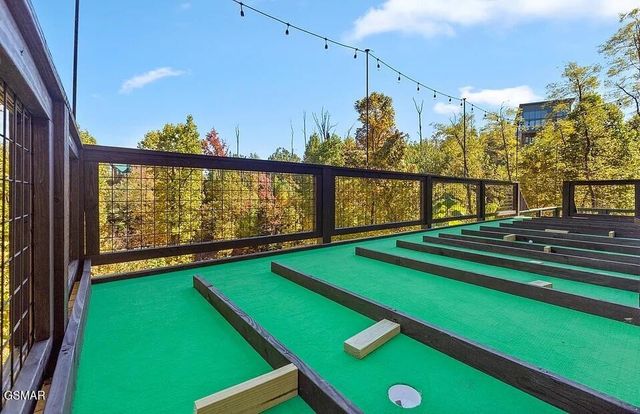 741 Chestnut Drive, Gatlinburg, TN 37738