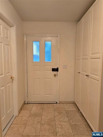 18 Linwood Avenue T008, Cresskill, NJ 07626