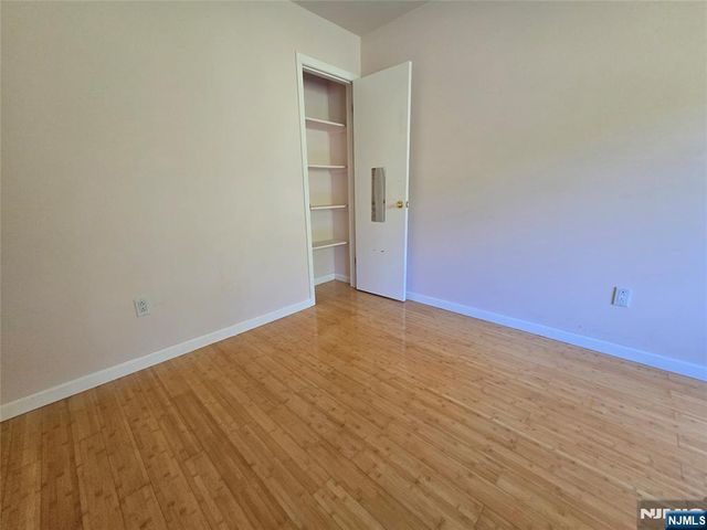 18 Linwood Avenue T008, Cresskill, NJ 07626